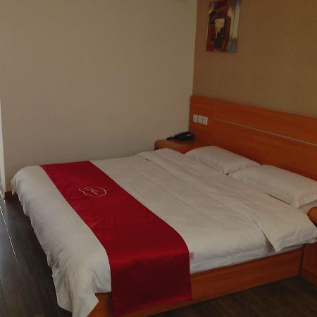 Thank Inn Chain Hotel Shanxi Shangluo Shanyang Nanxin Street מראה חיצוני תמונה